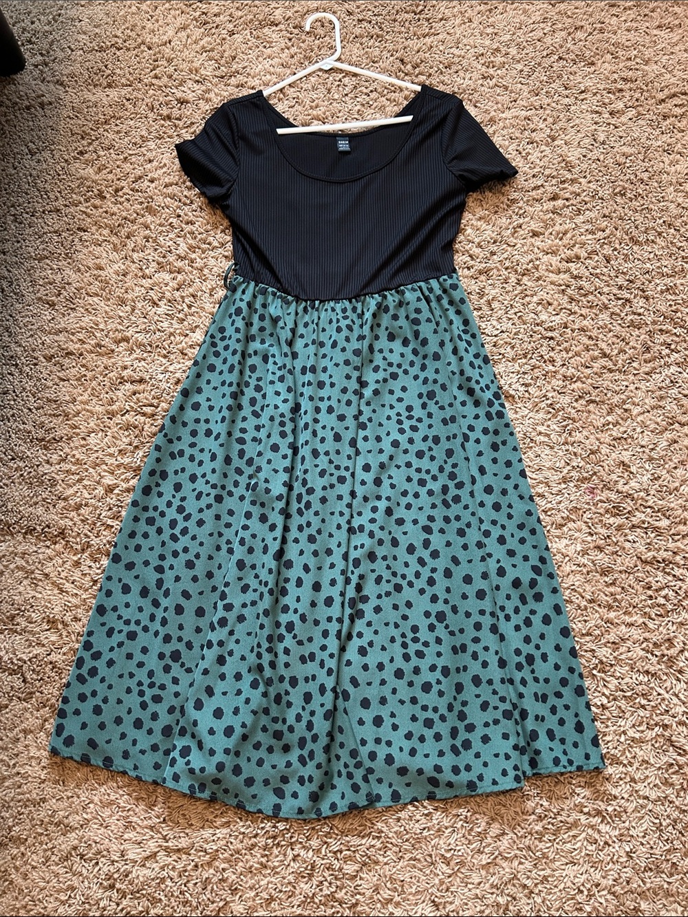 Green and black dress size large